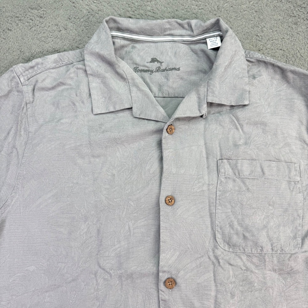 Tommy Bahama Button Down Mens XL Grey Silk Floral Jacquard Camp Shirt‎